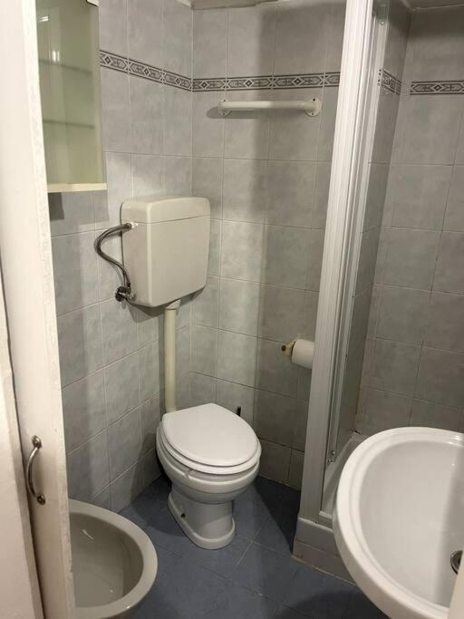 Ridi Che Ti Passa In Vico Lavagna Appartement Genua Buitenkant foto