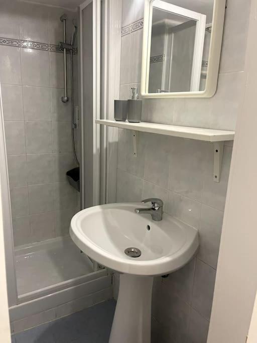 Ridi Che Ti Passa In Vico Lavagna Appartement Genua Buitenkant foto