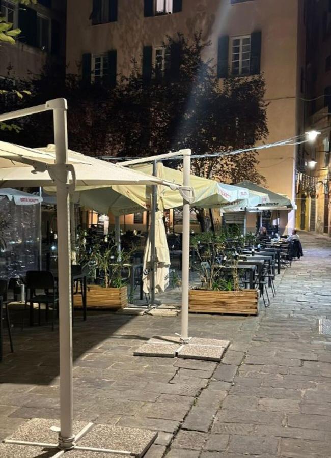 Ridi Che Ti Passa In Vico Lavagna Appartement Genua Buitenkant foto